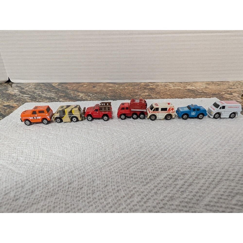 Micro Machines Lot & Random Vehicles - Picture 4 of 8